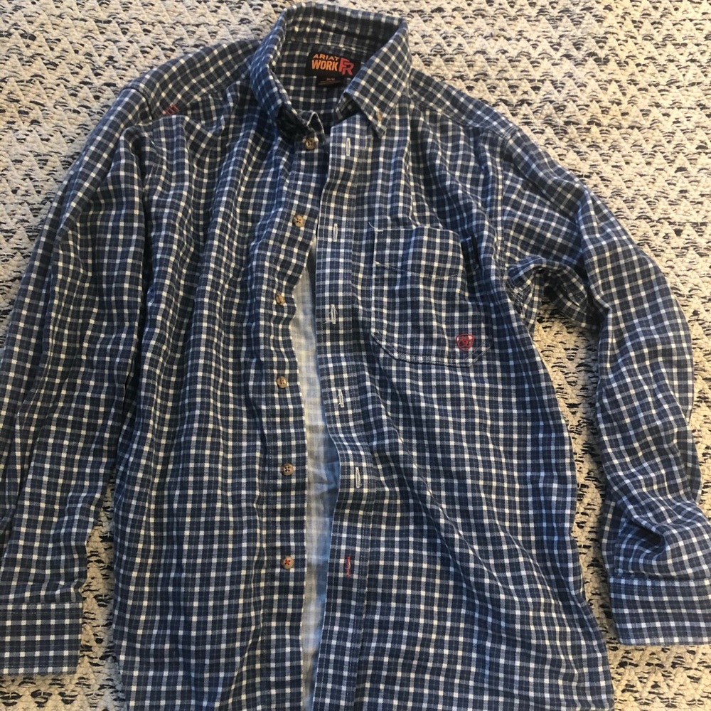 FR button down